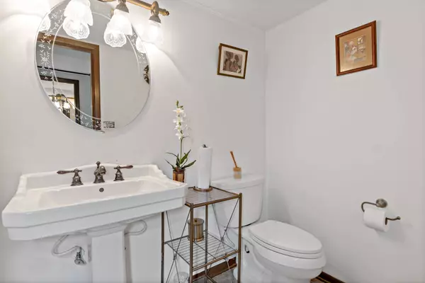 22528 Latonia LN, Richton Park, IL 60471