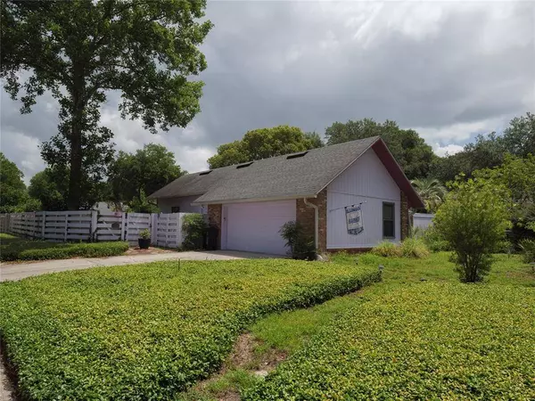 2522 NW 28TH PL, Gainesville, FL 32605