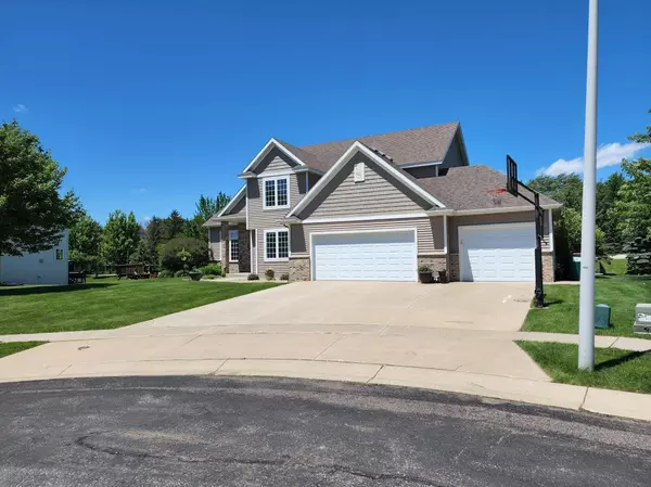 3443 Limerick LN NE, Rochester, MN 55906