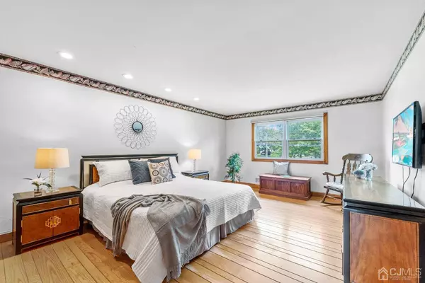 36 Benhardt RD, Milltown, NJ 08850