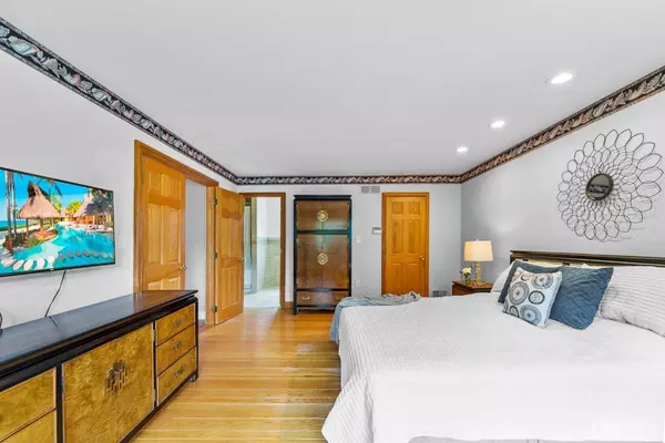 36 Benhardt RD, Milltown, NJ 08850