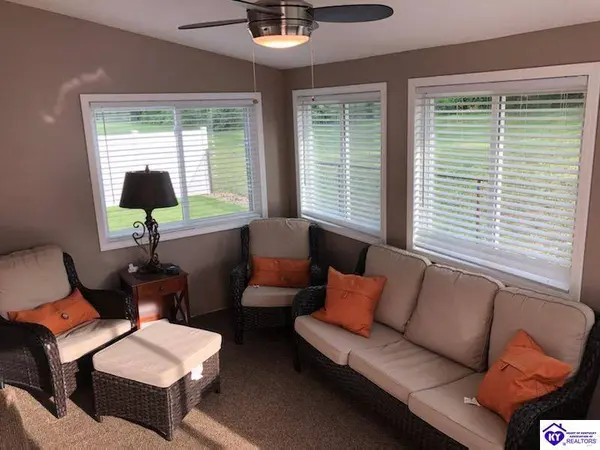 112 Bottle Drive, Elizabethtown, KY 42701