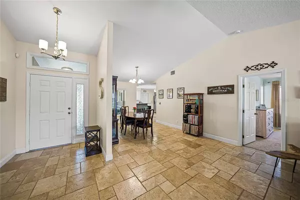 1423 GRAND CAYMAN CIR, Winter Haven, FL 33884