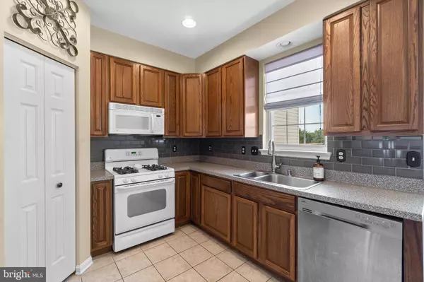 1806 UPPER FORDE LN, Hampstead, MD 21074