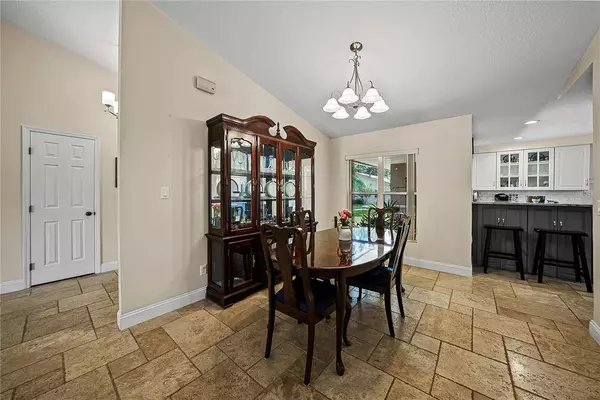 1423 GRAND CAYMAN CIR, Winter Haven, FL 33884