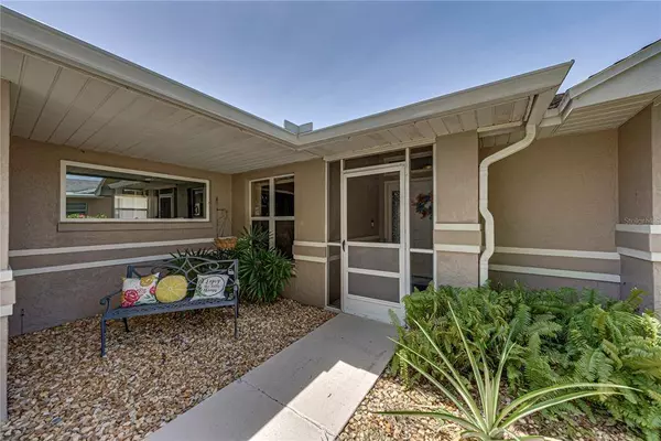 1423 GRAND CAYMAN CIR, Winter Haven, FL 33884