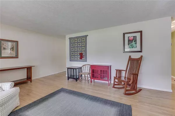 720 W Smith Valley RD, Greenwood, IN 46142