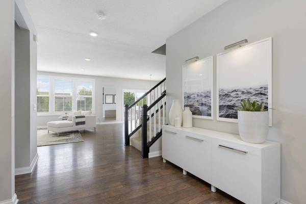 9256 Compass Pointe CIR, Woodbury, MN 55129