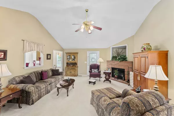 106 Shelby Ct, Portland, TN 37148