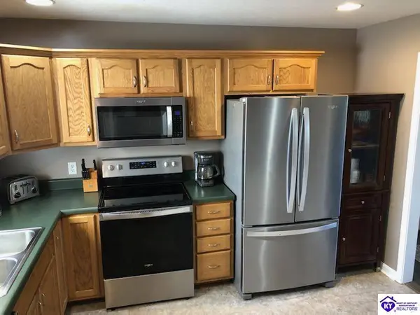 112 Bottle Drive, Elizabethtown, KY 42701