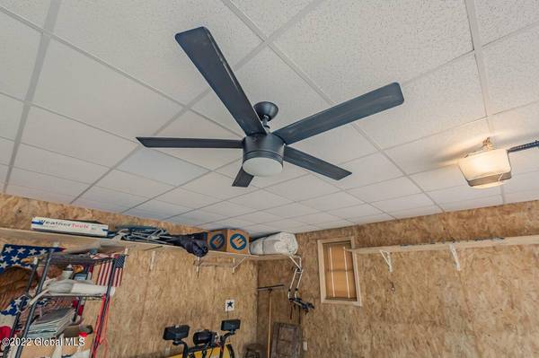 5 Sloane AVE, Amsterdam, NY 12010