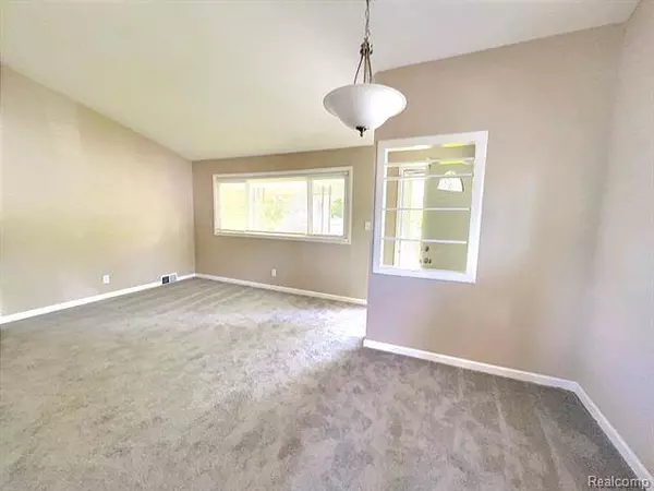 23139 GRABAR Square, Warren, MI 48089