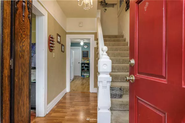 809 S 45th ST, Tacoma, WA 98418