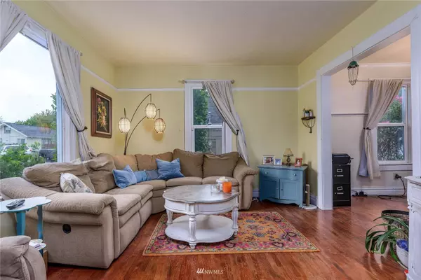 809 S 45th ST, Tacoma, WA 98418