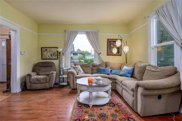 809 S 45th ST, Tacoma, WA 98418