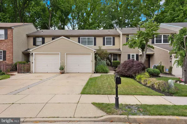 73 FARNWOOD RD, Mount Laurel, NJ 08054