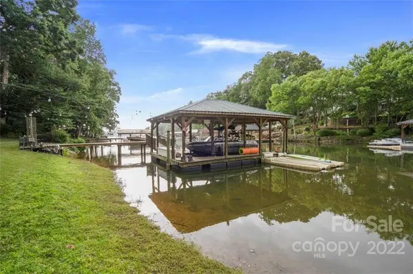 156 Brer Fox TRL, Troutman, NC 28166