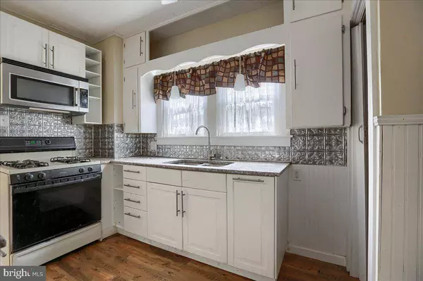 1406 W POPLAR TER, York, PA 17404