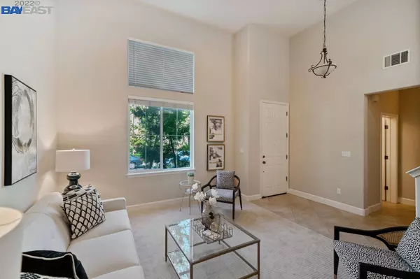 6185 Yardley Ln, San Ramon, CA 94582