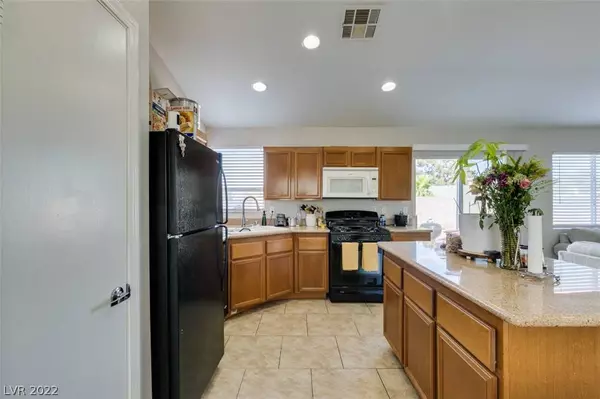 3934 Pointe Decatur Street, North Las Vegas, NV 89032