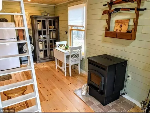 5635 Kettle River Rd, Kettle River, MN 55757