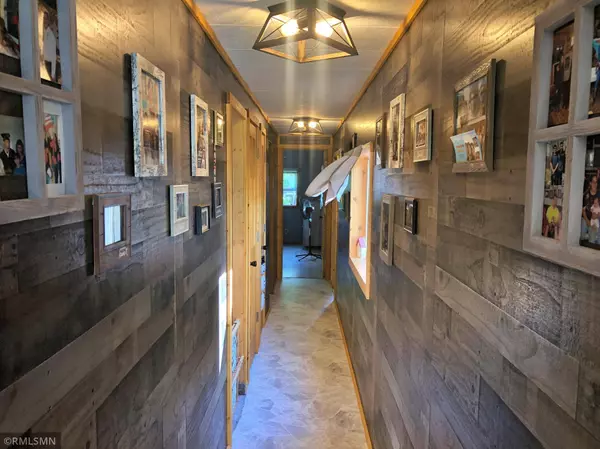 17812 300th, Onamia, MN 56359