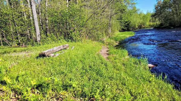 5635 Kettle River Rd, Kettle River, MN 55757