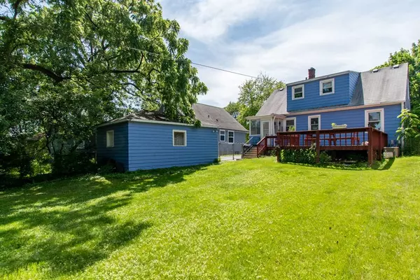 813 Leith Avenue, Waukegan, IL 60085