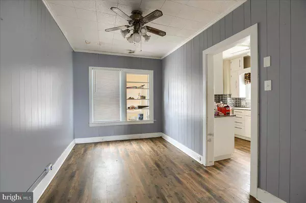 1406 W POPLAR TER, York, PA 17404