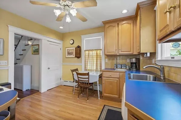 49 Bay State Rd, Peabody, MA 01960