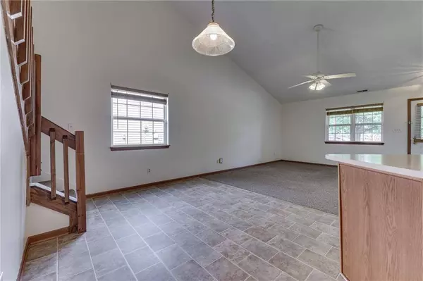 1994 Acorn RD #1, Franklin, IN 46131