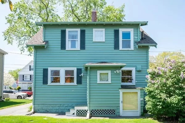 49 Bay State Rd, Peabody, MA 01960