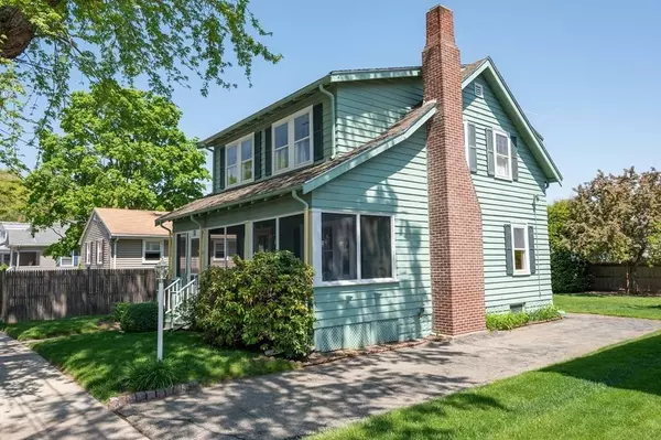 49 Bay State Rd, Peabody, MA 01960