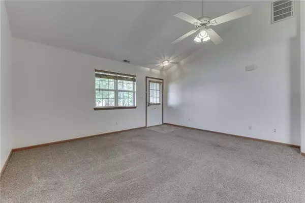 1994 Acorn RD #1, Franklin, IN 46131