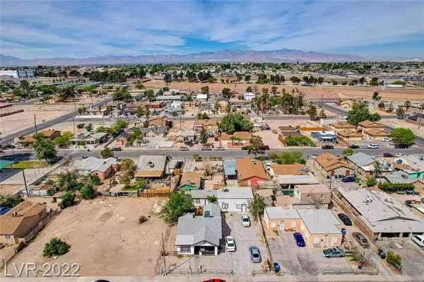 1825 Yale St, North Las Vegas, NV 89030