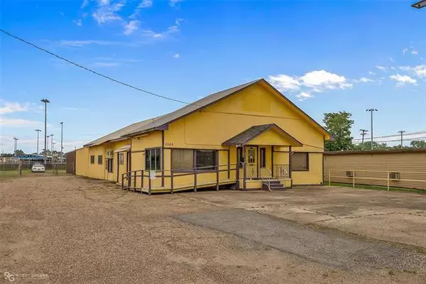 2569 Texas Street E, Bossier City, LA 71111