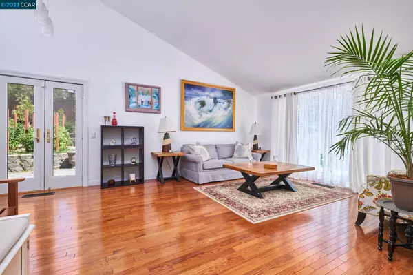 5205 Forrestgreen Ct, Concord, CA 94521