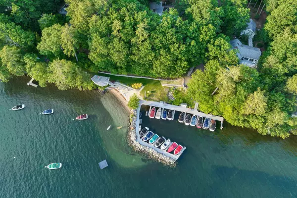 42 Winterhaven RD, Wolfeboro, NH 03894