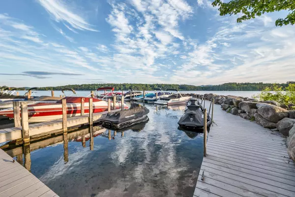 42 Winterhaven RD, Wolfeboro, NH 03894