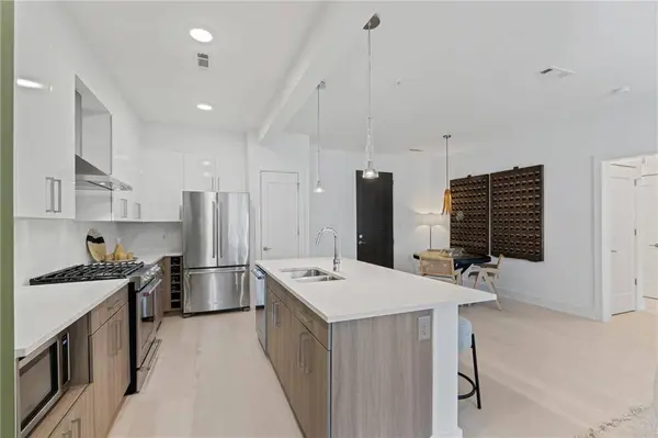 775 Juniper ST NE #521