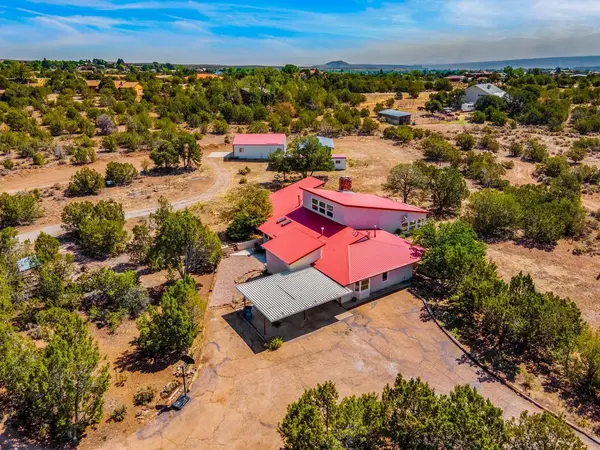 101 MONTE REY DR N, Los Alamos, NM 87547