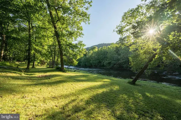 4063 ROCKFORD ROAD, Great Cacapon, WV 25422