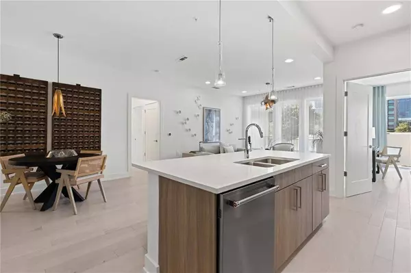 775 Juniper ST NE #521, Atlanta, GA 30308