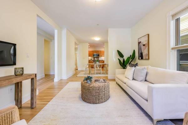 84 Hammond Street #84, Cambridge, MA 02138