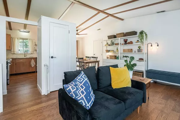 3212 N Valleyview Drive, Bloomington, IN 47404-1750