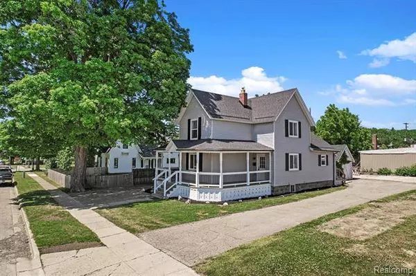 110 West Washington Street, Howell, MI 48843