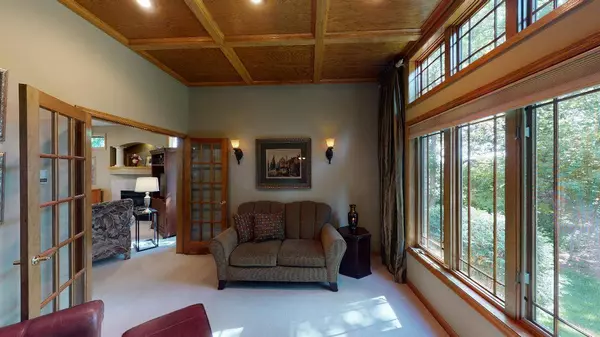 1020 Ladyslipper LN NE, Hanover, MN 55376