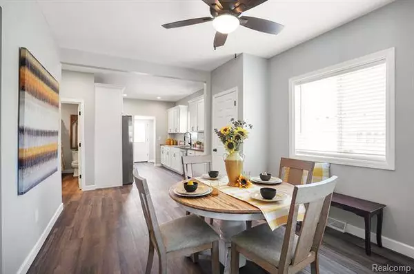 110 West Washington Street, Howell, MI 48843