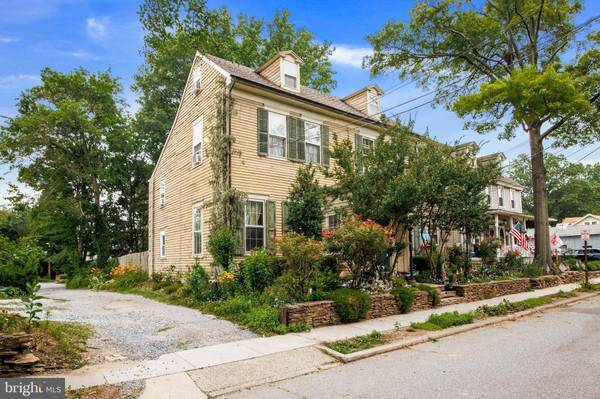 115-117 E 2ND ST, Moorestown, NJ 08057