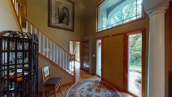 1020 Ladyslipper LN NE, Hanover, MN 55376